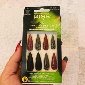 LIMITED EDITION HALLOWEEN NAILS